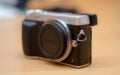 Der edle Body der Lumix im Retro-Design