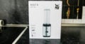 Der WMF KULT X Mix & Go Standmixer in seiner Verpackung...