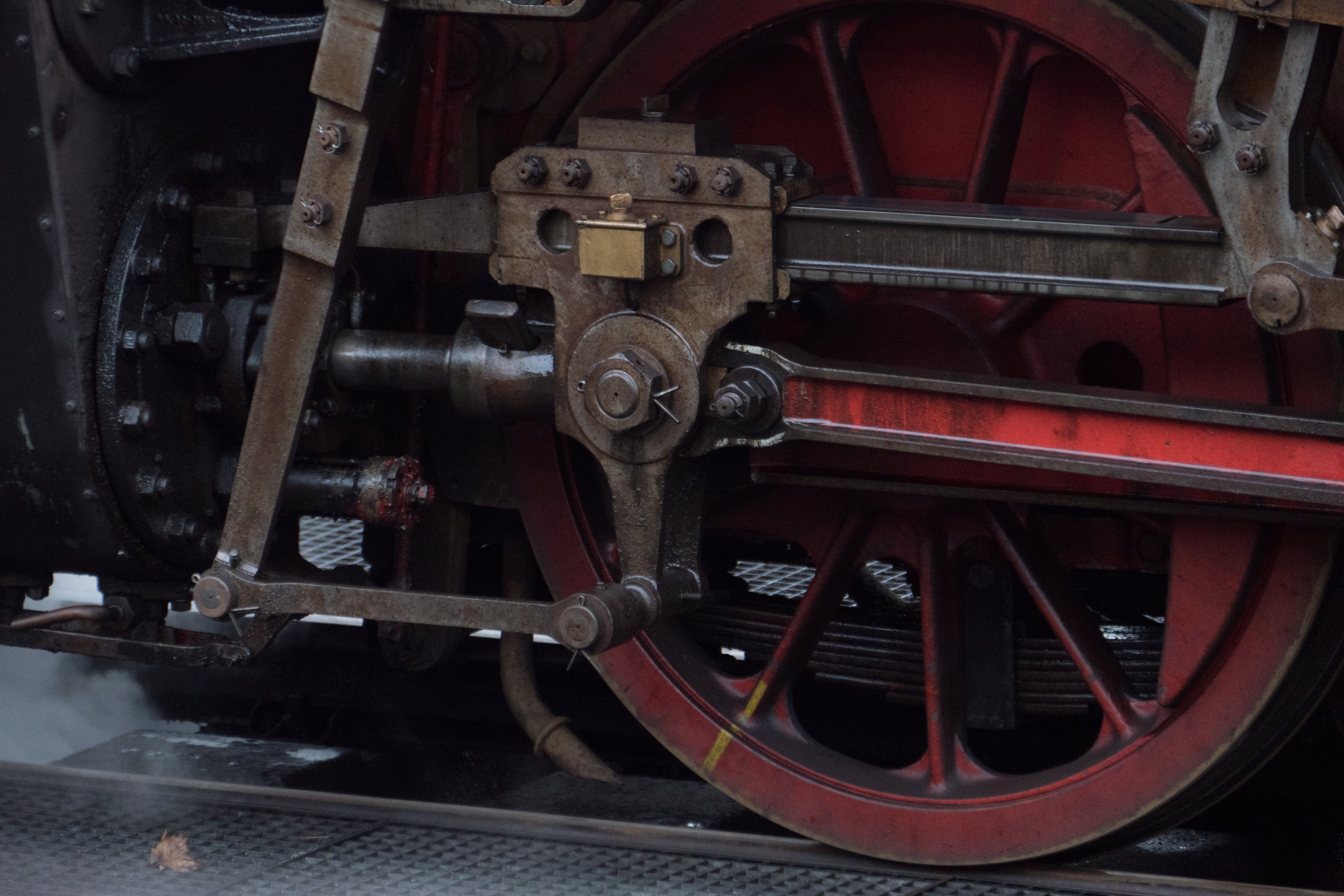 Nahaufnahme von einem Dampflok Fahrwerk mit der Lumix Kamera aufgenommen