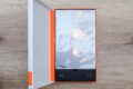 Zuoberst das Yoga Book