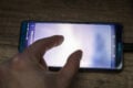 Das Display dient dann als Touchpad ...