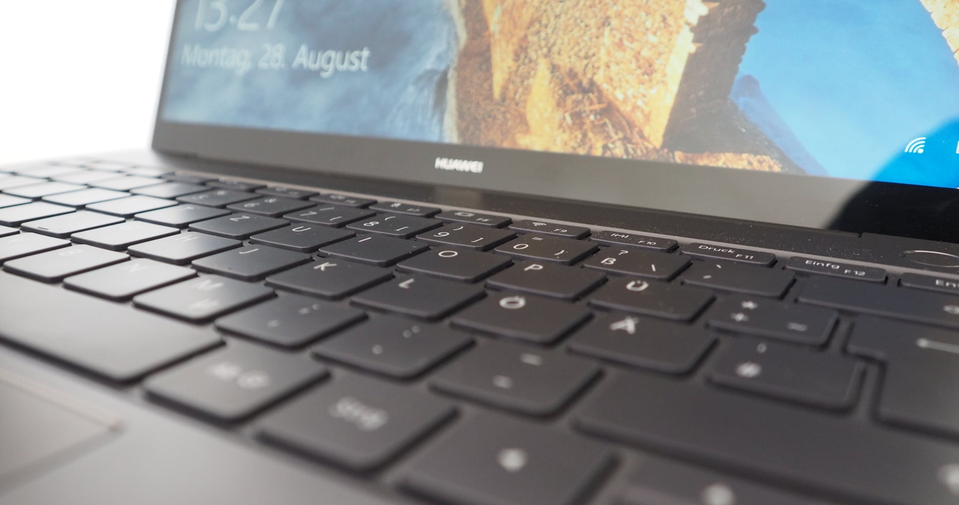 MateBook X Tastatur von der Seite