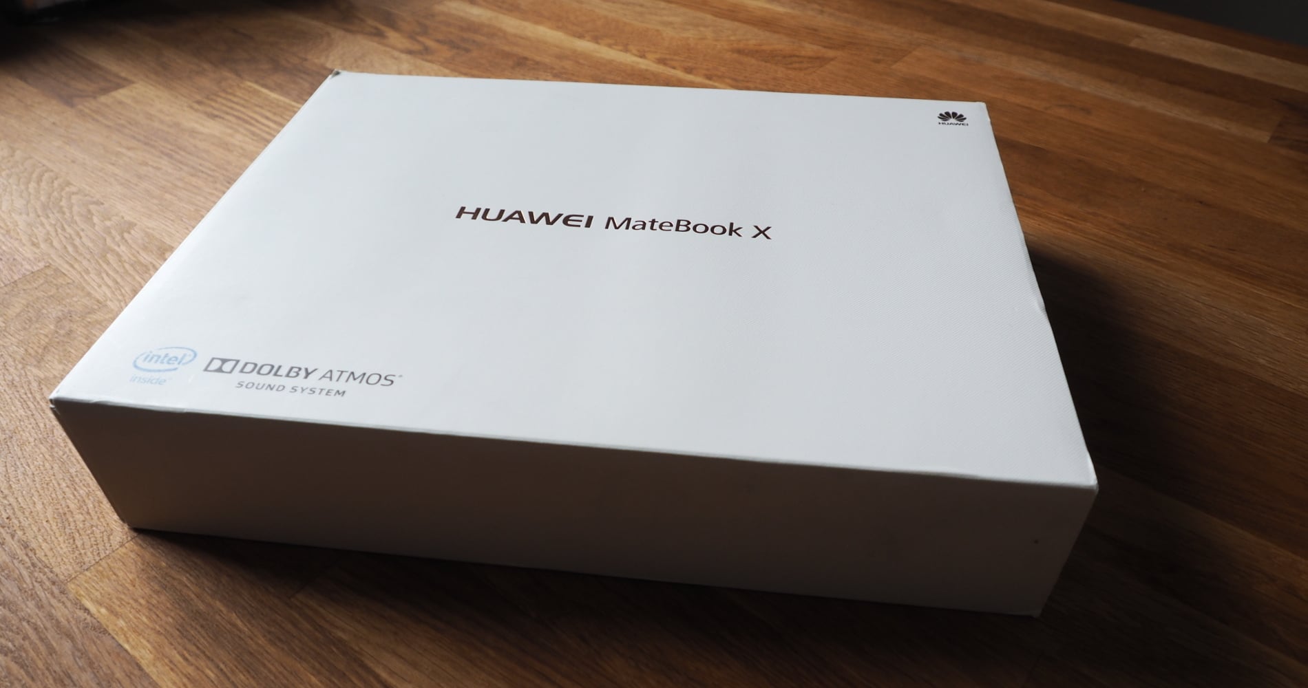 Verpackung Huawei MateBook komplett