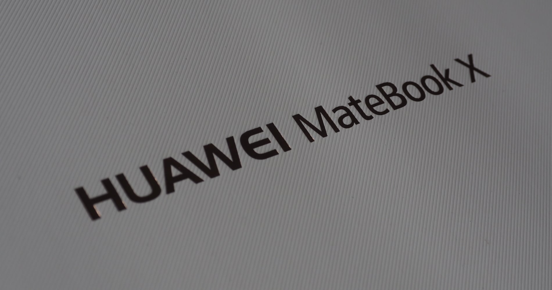 Verpackung Huawei MateBook nah