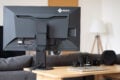 Schon ist es viel ordentlicher hinter dem Monitor.