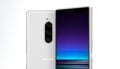 Das Xperia 1 kommt mit einer Triple-Kamera (Super-Weitwinkel-, Weitwinkel- und Teleobjektiv) auf der Rückseite daher.