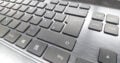 An Notebooks findet sich meist eine sogenannte Chiclet-Tastatur. Sie ist besonders flach und die Inseltasten lassen sich zielsicher drücken. Eine intensive Nutzung ist eher nicht vorgesehen.