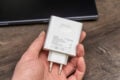 Netzteil-Optik wie beim Smartphone, aber deutlich größer