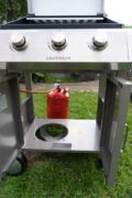 Platz um die Gasflasche hinterher zu lagern.